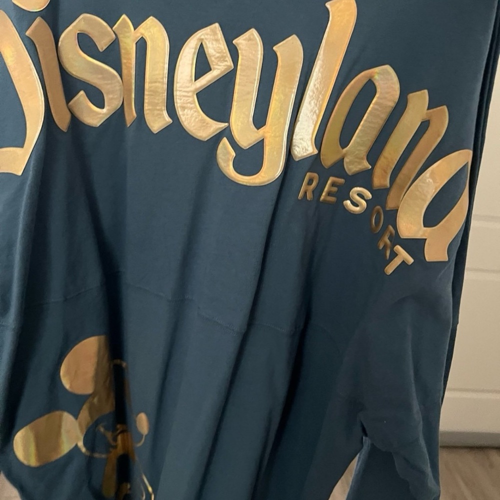 DISNEY DISNEYLAND MICKEY Iridescent Mouse Spirit Jersey